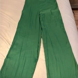 House of Harlow green tank and pant set